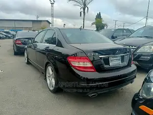 Mercedes-Benz C300 2009 Black