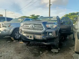 Toyota Tacoma Limited 2018 Gray