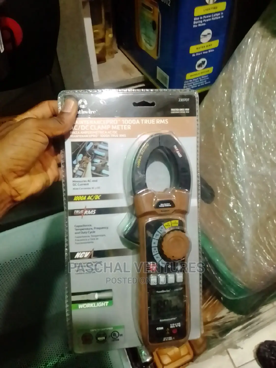 Ac and Dc Clamp Meter