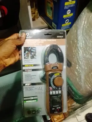 Ac and Dc Clamp Meter