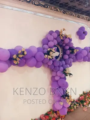 Balloon Decorator/Event Decorator