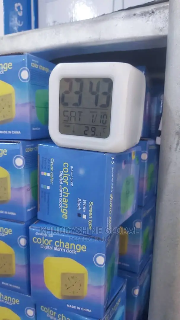 Colour Changing Cube Clock