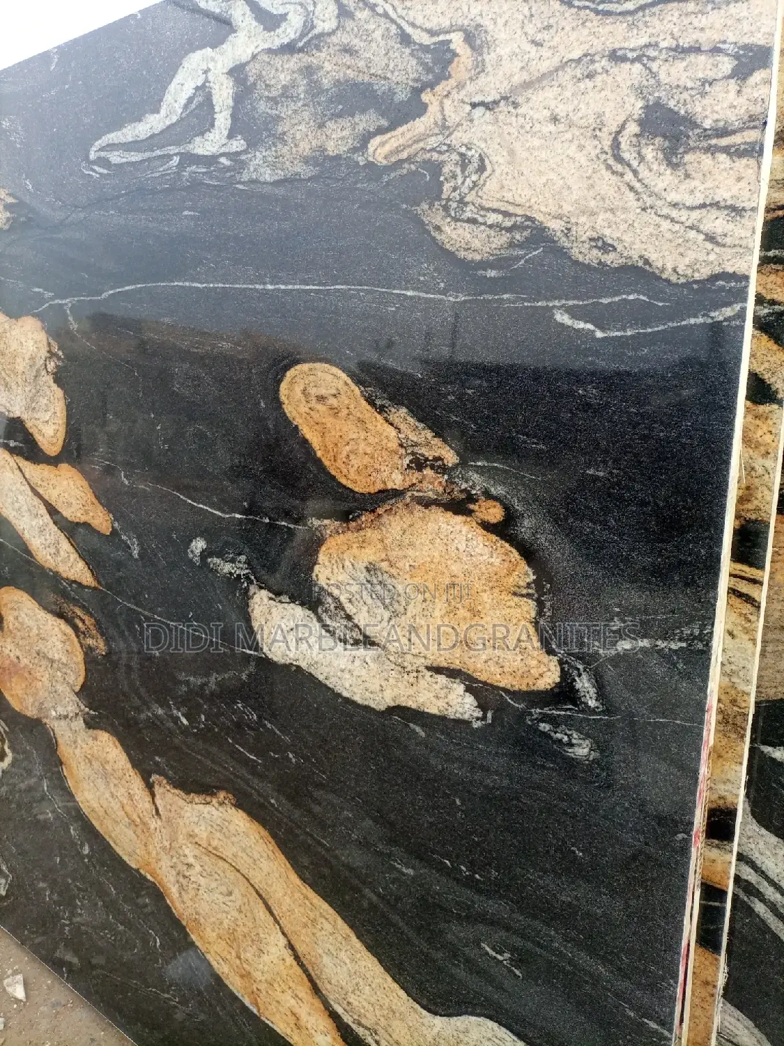 Granite for Kitchen Countertop and Staircase Brazilian Gold