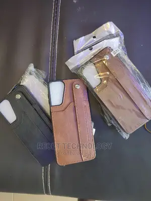 Samsung S21 Plus Leather Pouch