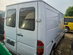 Mercedes-Benz Sprinter 2005 White
