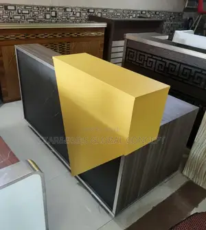 Executive 1.6metre Reception Table