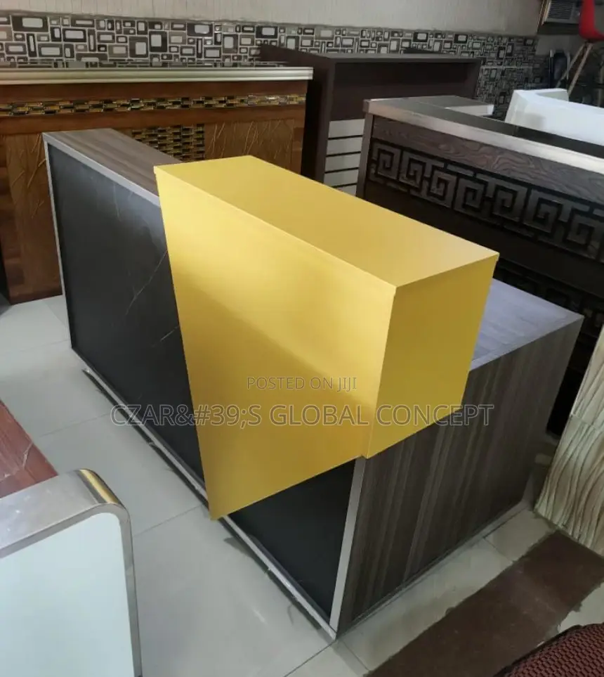 Executive 1.6metre Reception Table