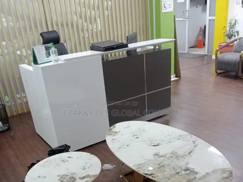 Executive Reception Table