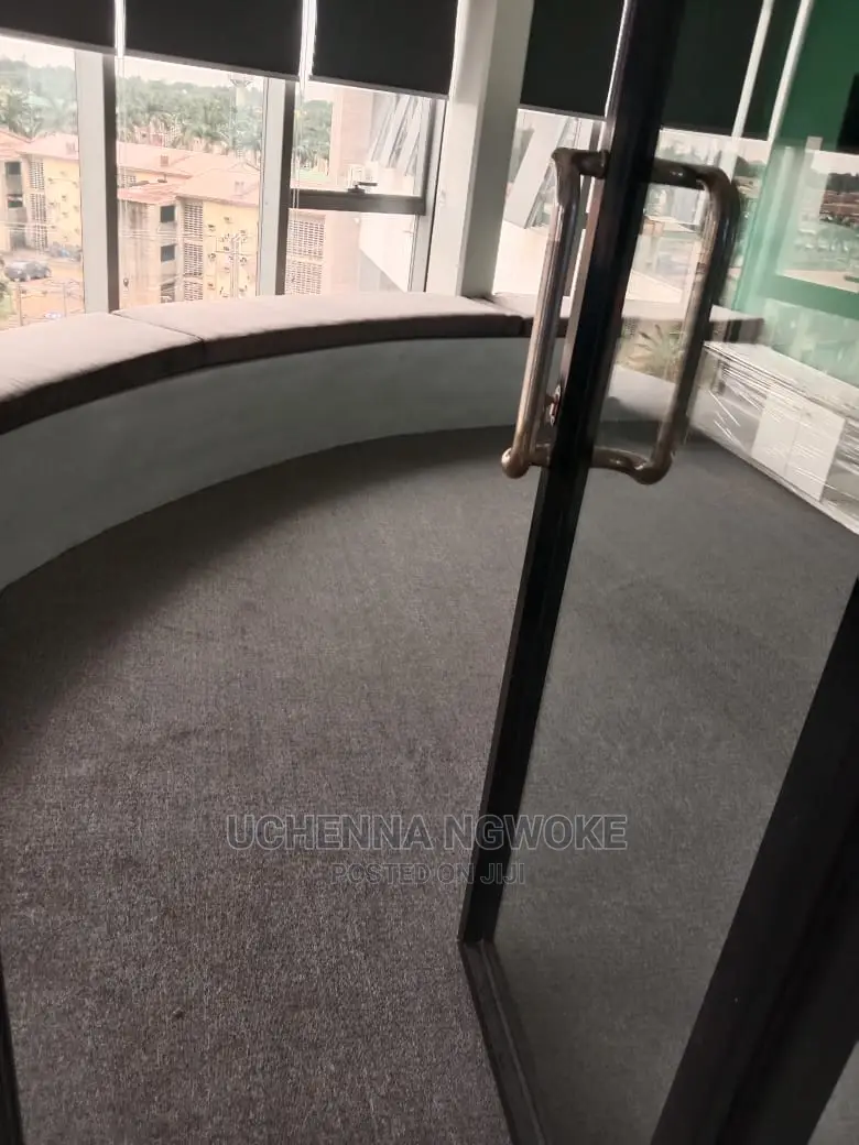 Quality Wall to Wall Rug