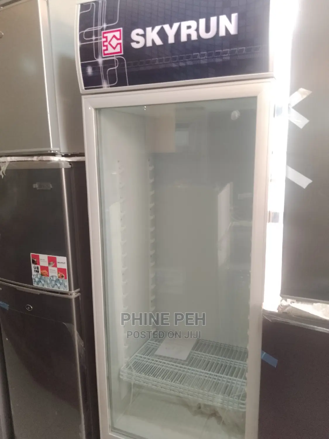 Skyrun Display Refrigerator