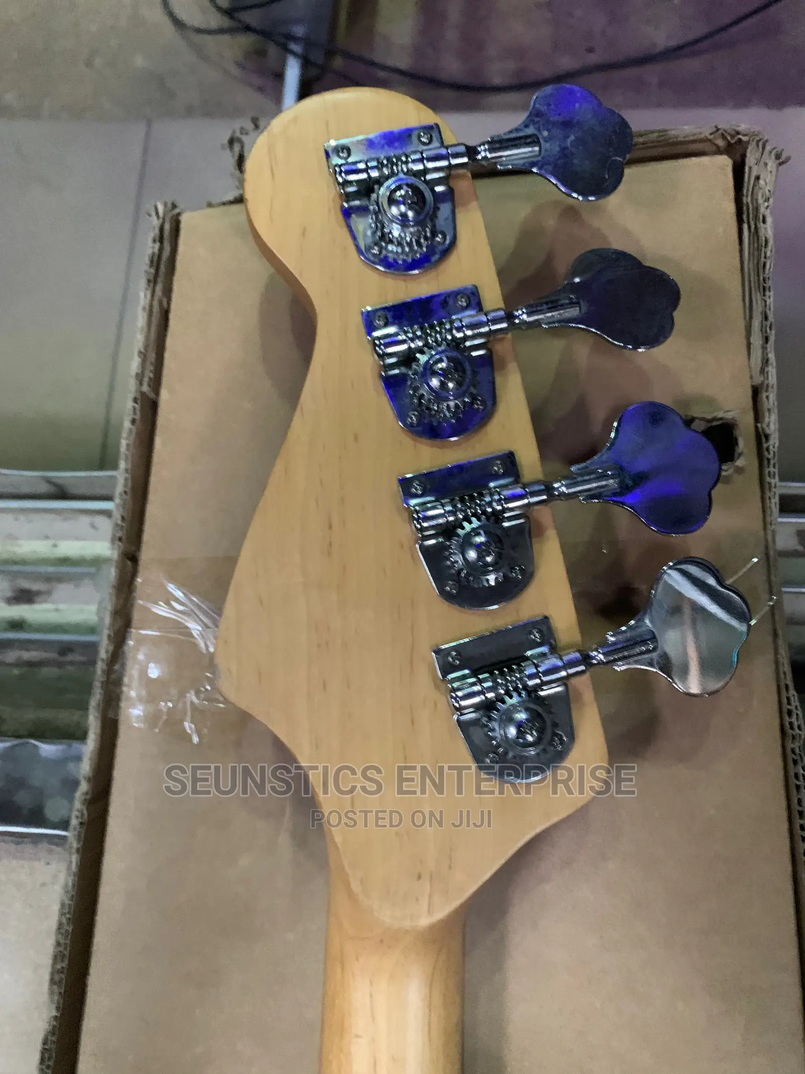 Professional Photogenic Four String Passive Bass Guitar
