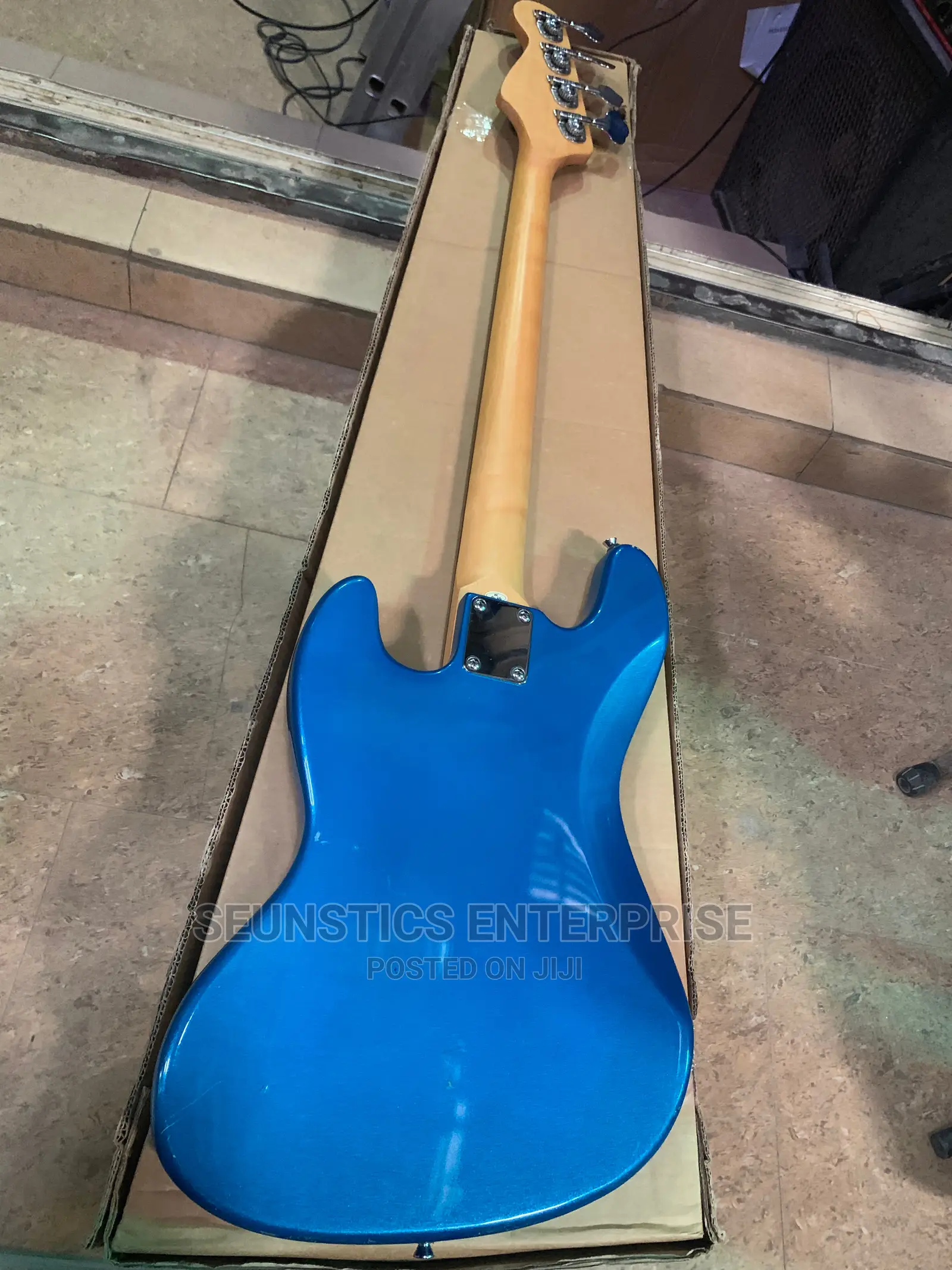 Professional Photogenic Four String Passive Bass Guitar