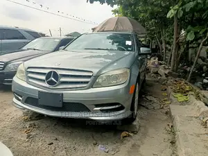 Mercedes-Benz C300 2010 Gray