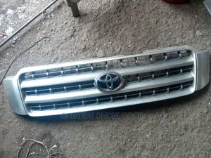 Toyota Highlander Front Grill 2003
