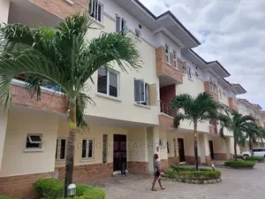 4bdrm Duplex in Chevron Conservation, Lekki for rent