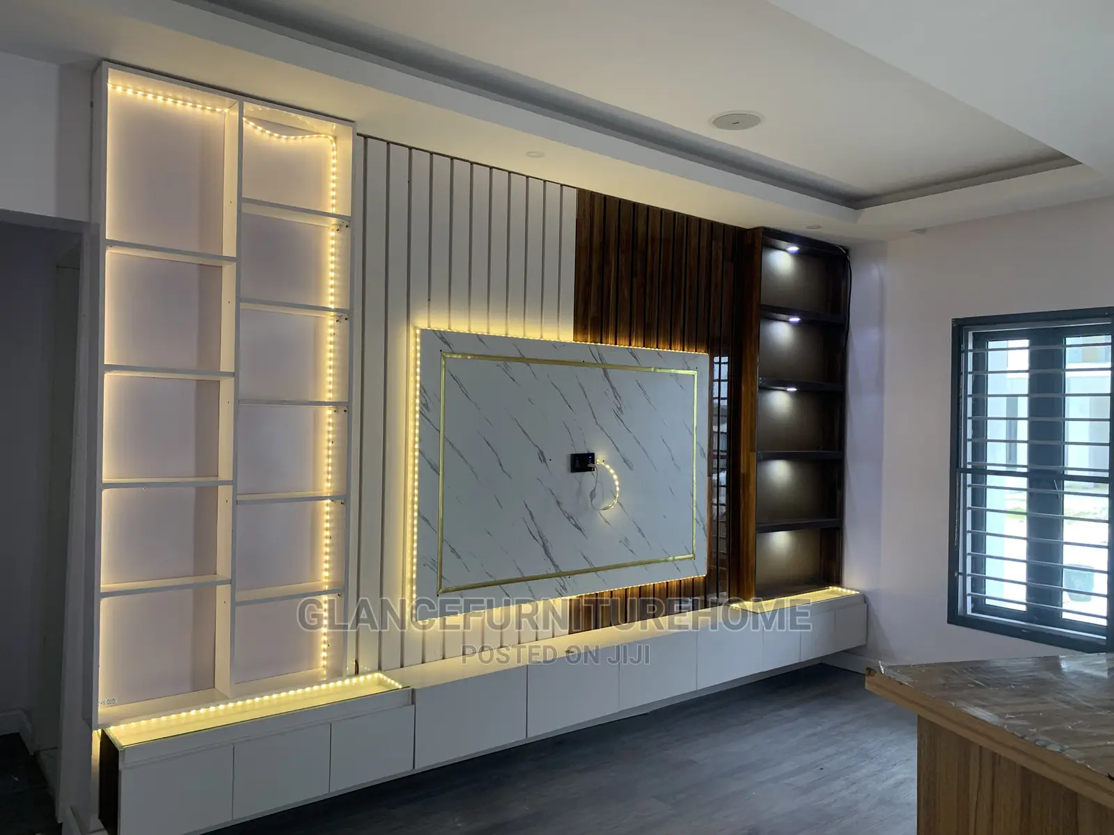 Luxurious Tv Console