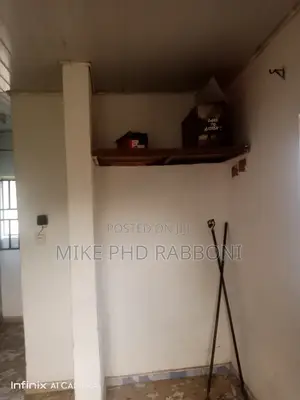 2bdrm Block of Flats in Old G R.A, Enugu for rent