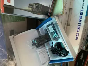 M9 Motorola Wlkie Talkie