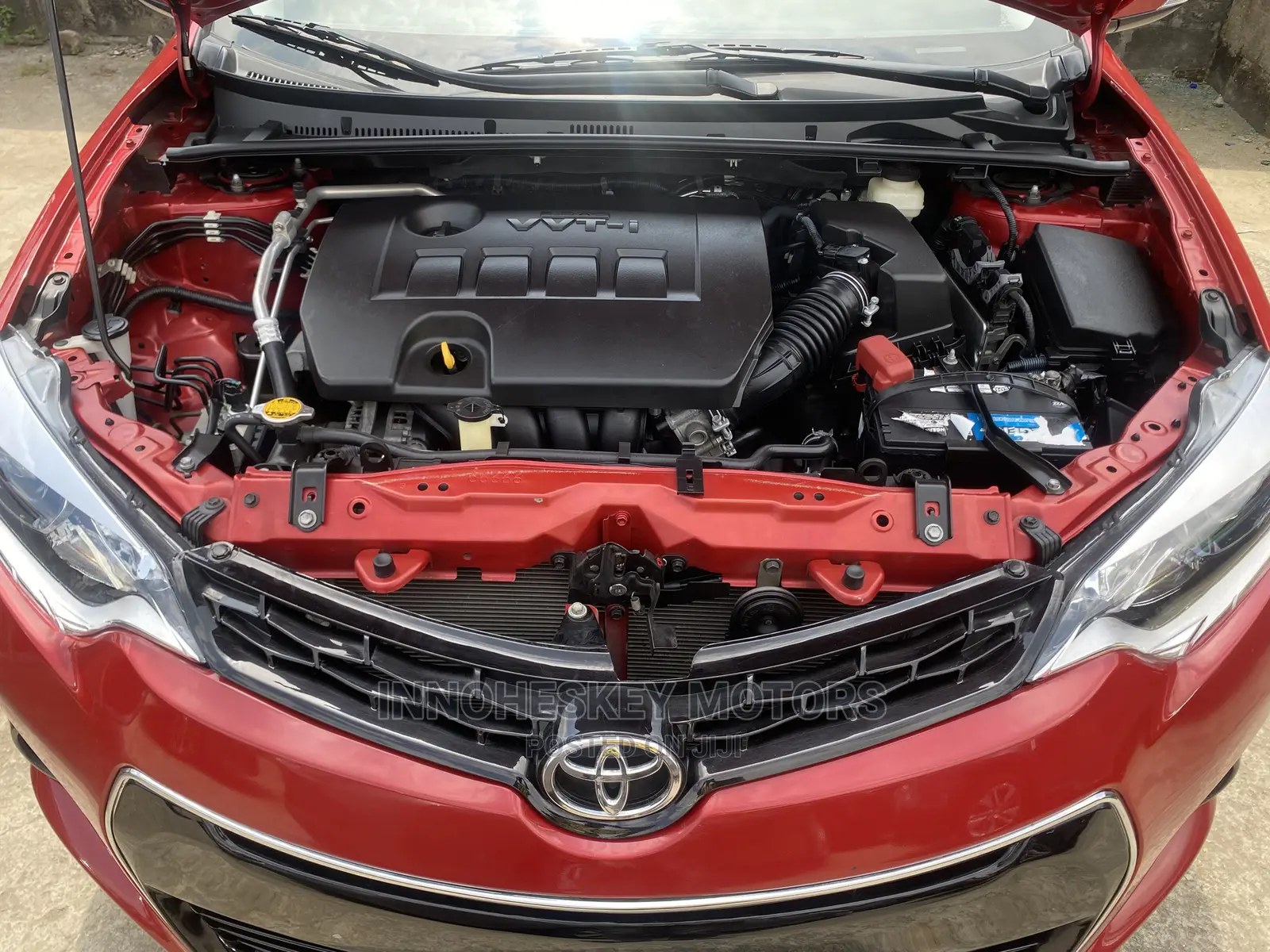 Toyota Corolla 2015 Red