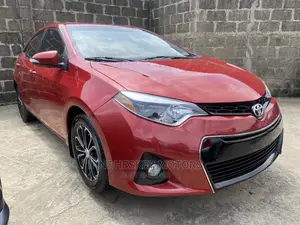 Toyota Corolla 2015 Red
