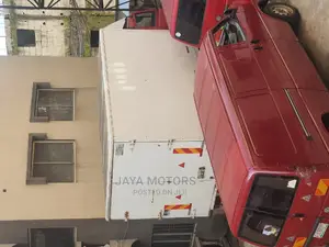 7.5 Ton Truck for Hire