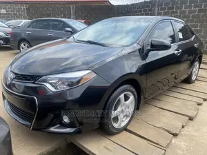 Toyota Corolla 2015 Black