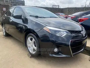 Toyota Corolla 2015 Black