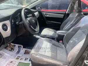 Toyota Corolla 2017 Gray