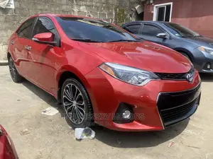 Toyota Corolla 2015 Red
