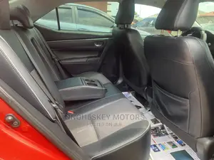 Toyota Corolla 2015 Red