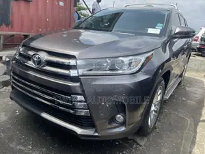 Toyota Highlander Limited V6 4x4 (3.5L 6cyl 6A) 2016 Gray
