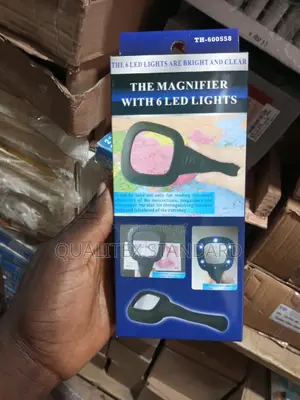 The Magnifier With 6 LED Lights