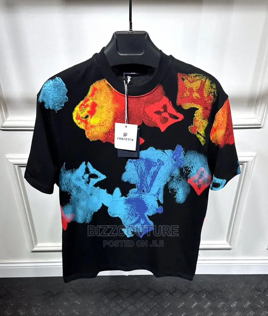 Original LOUIS VUITTON T-Shirts Available in Store