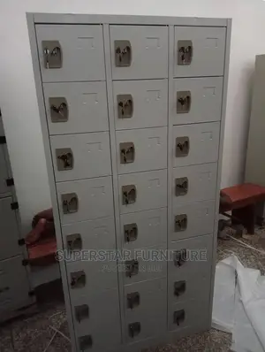 Italian 24 Doors Metal Workers Lockers