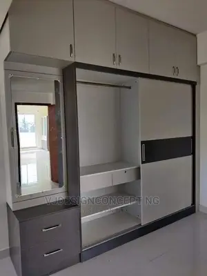 Wordrobe Closet Solid Gage