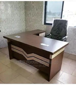 Executive Table With Extension