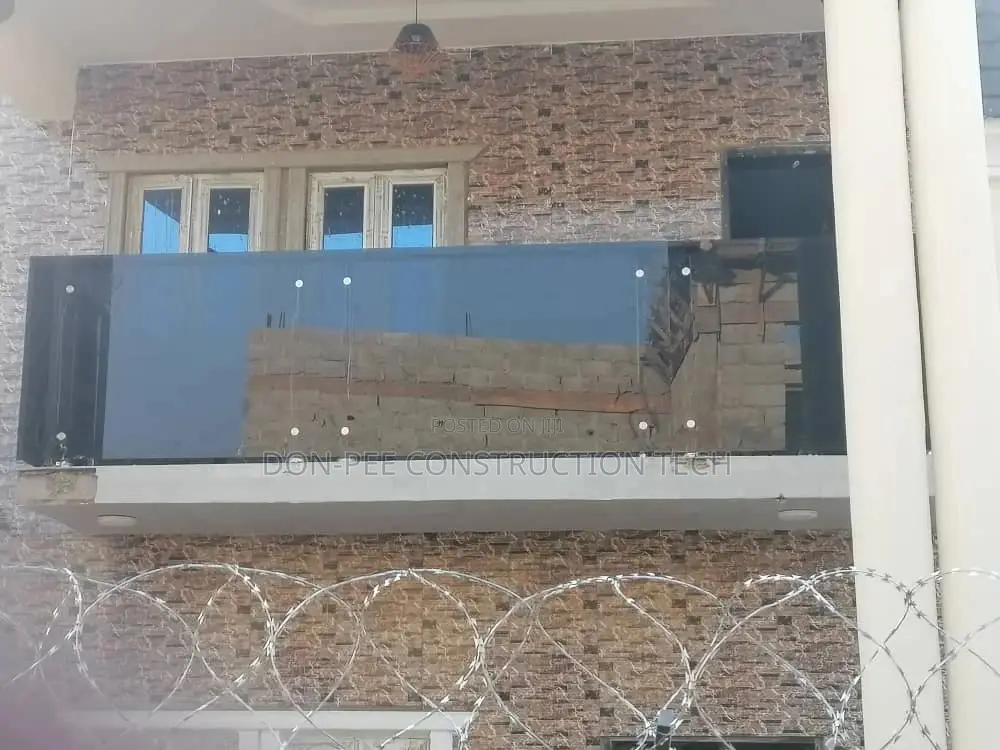 Frameless Glass Handrail