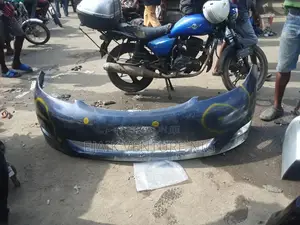 Front Bumper Toyota Sienna 2005/2006