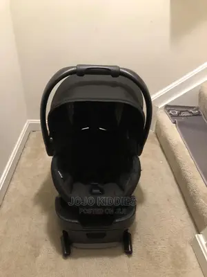 US Used Britax Baby Carseat Stroller in Great Condition