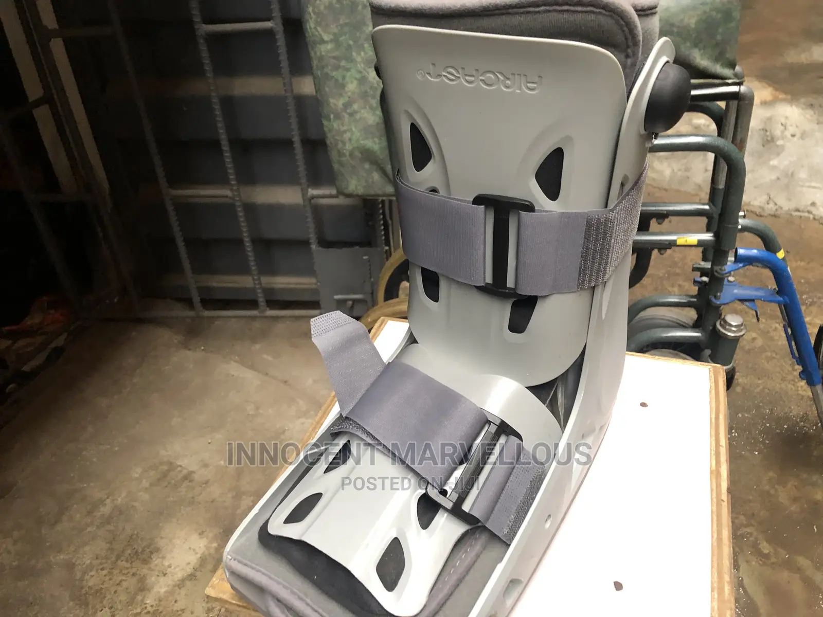 Foreign Aircast Boot