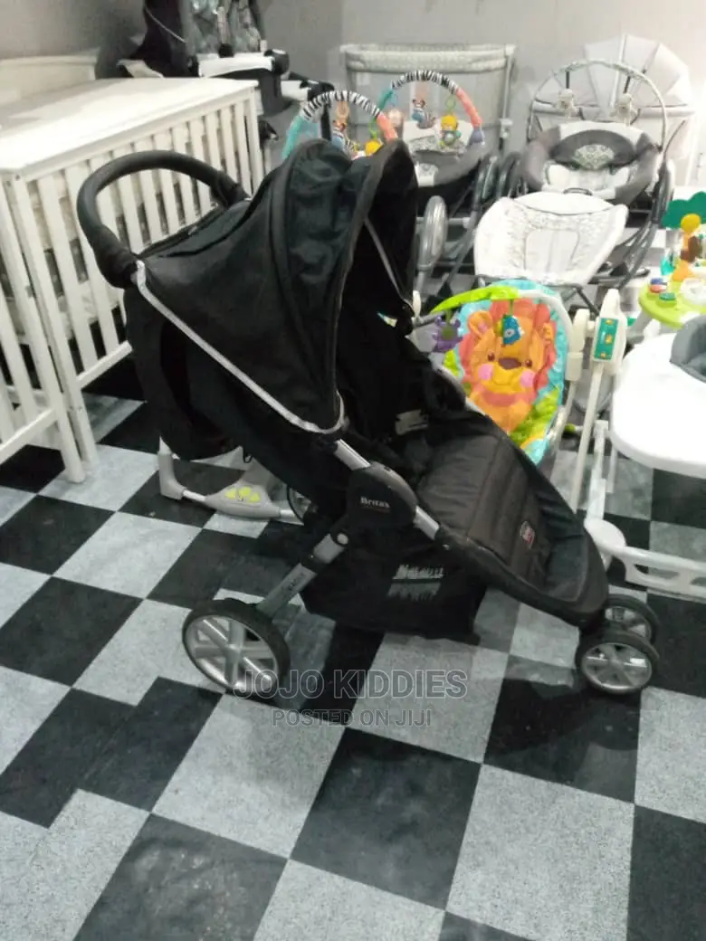 US Used Britax Baby Carseat Stroller in Great Condition