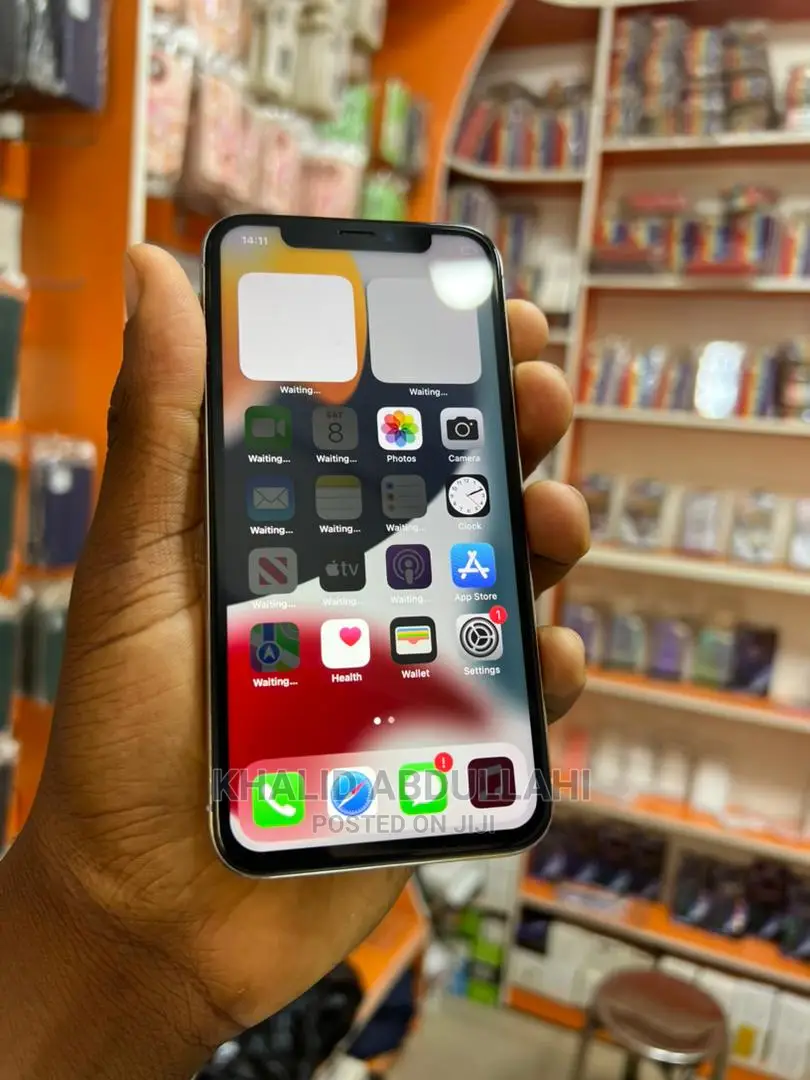 Apple iPhone X 64 GB White