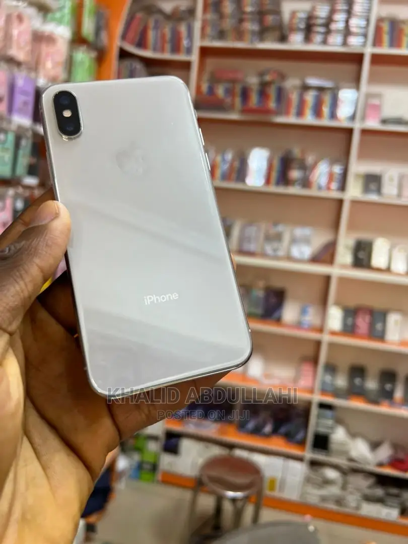 Apple iPhone X 64 GB White