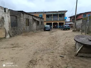 10bdrm Block of Flats in Agbara for sale