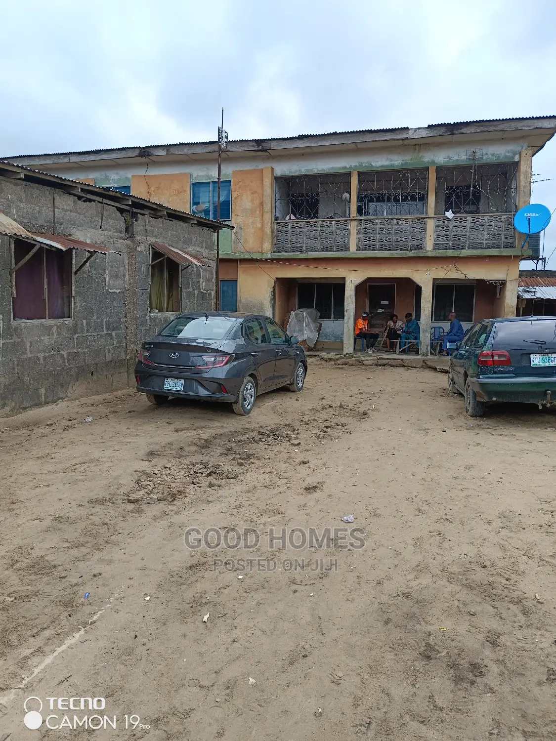 10bdrm Block of Flats in Agbara for sale