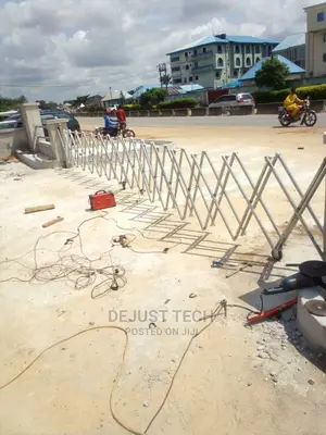 Galvanize Retractable Gate