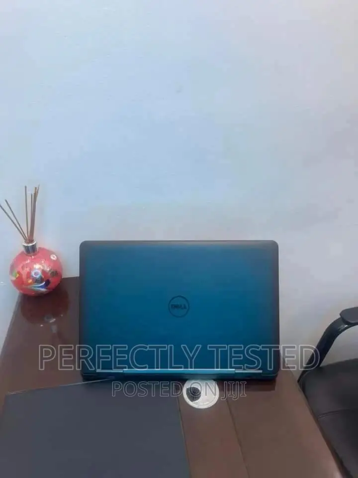 Laptop Dell Latitude E5550 4GB Intel Core I3 HDD 320GB