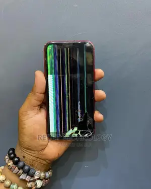 iPhone 11 LCD Screen Replacement