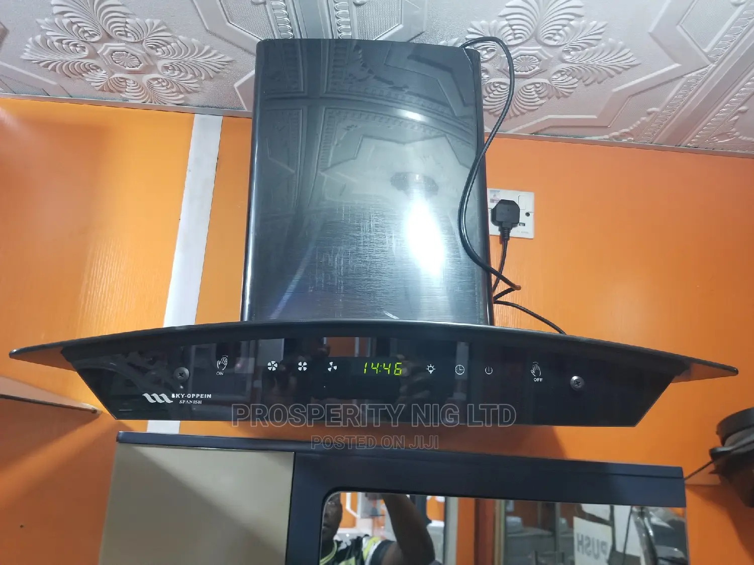 Kitchen Hood Smoke Extractor