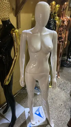 Glossy White Size 8 Faceless Female Mannequin
